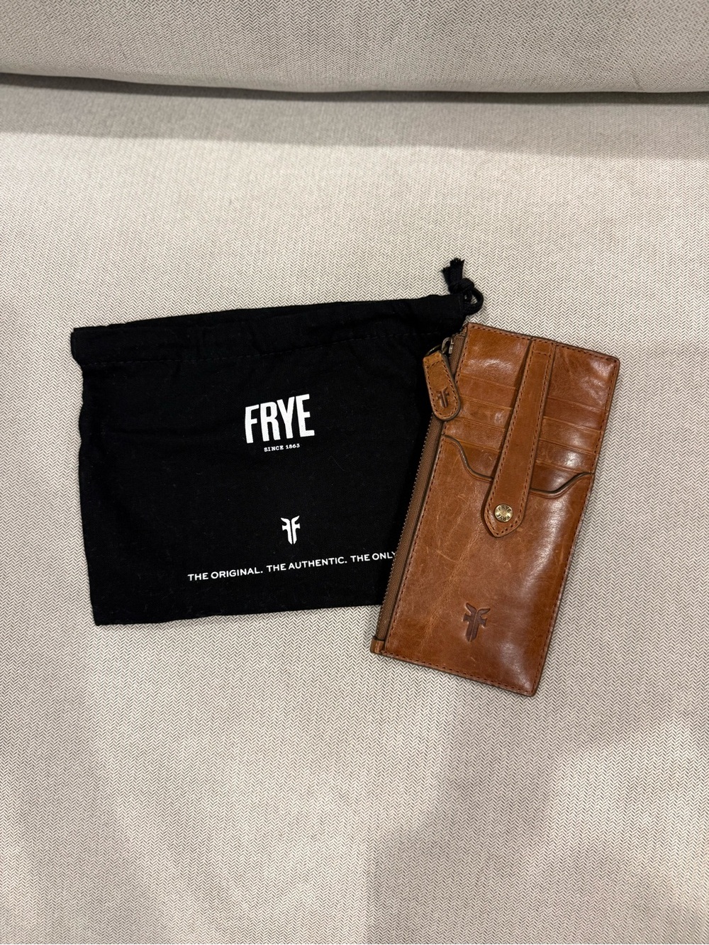 Frye Cognac Brown Leather Card Wallet with Zip and Snap NWOT